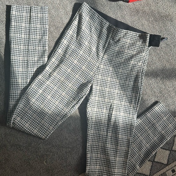 Pants - Picture 2 of 5